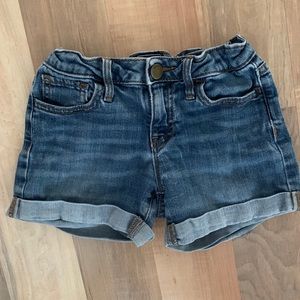 Girls Gap Kids Jean shorts. Size 7.